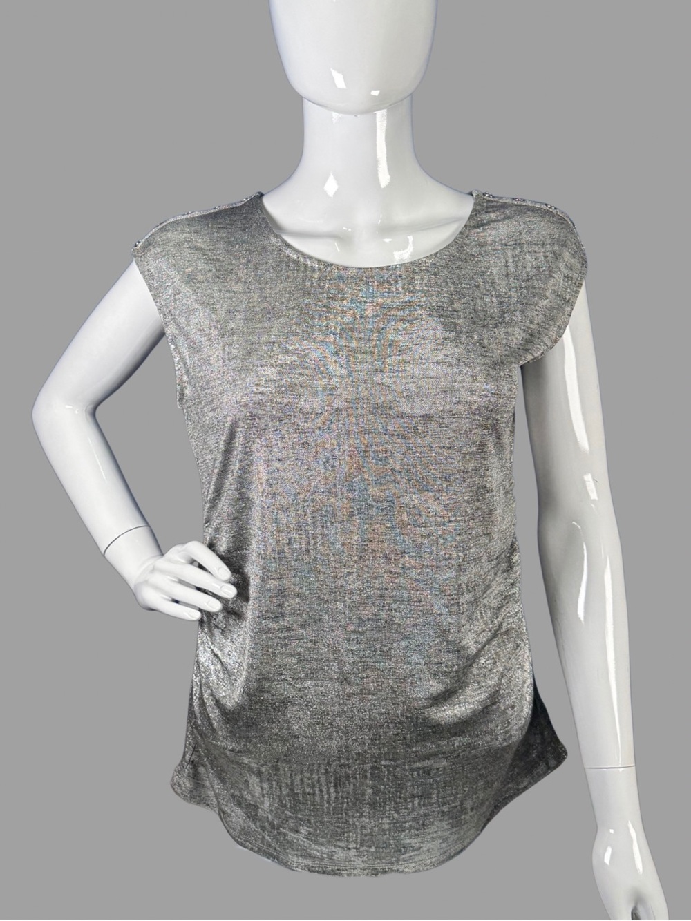 Calvin Klein Women’s Silver Sleeveless Scoop Neck Top with Sleeve Button Accents